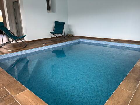 Indoor pool house, spa nozzles, parking