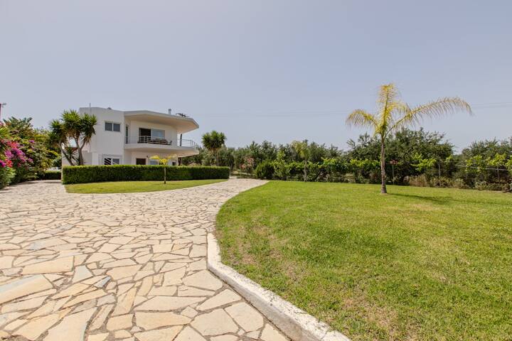 Private pool~Seaview & BBQ~Big Garden~Game Room gallery image 3