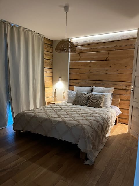 River House Jonami