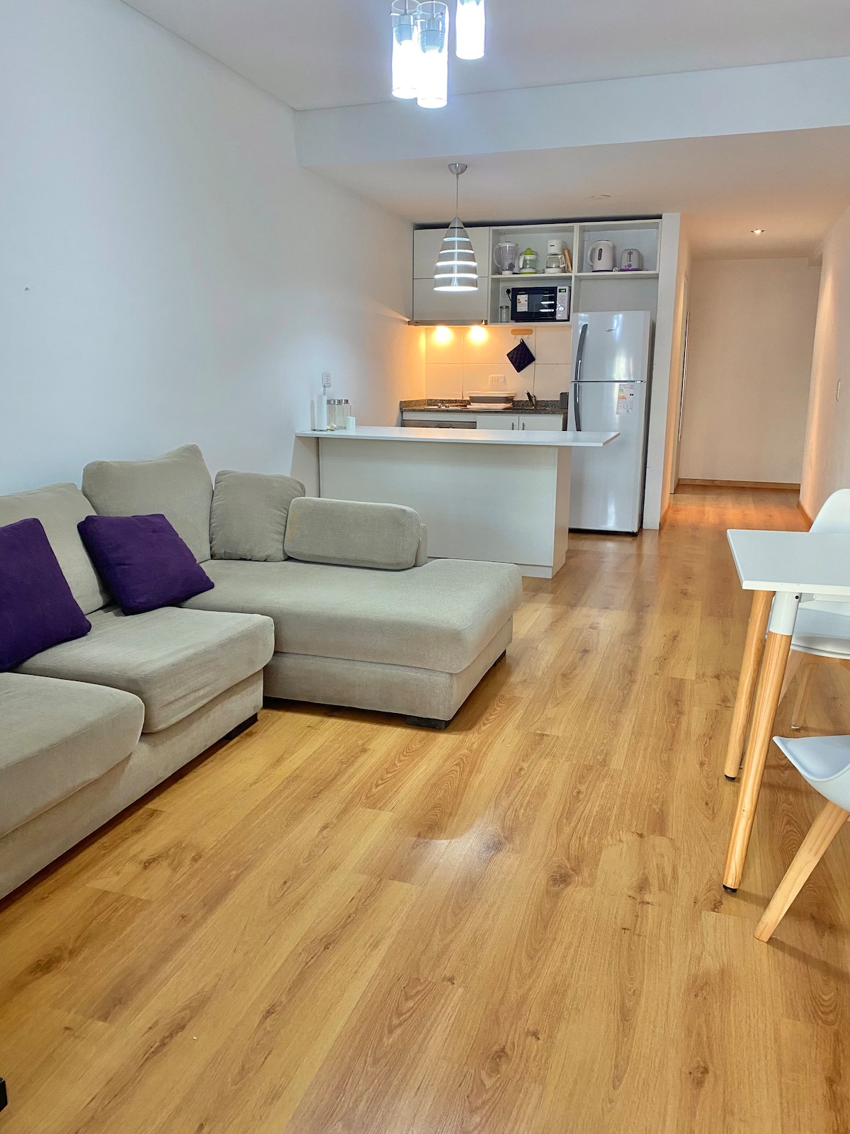 Departamento estudio con balcón en Monserrat