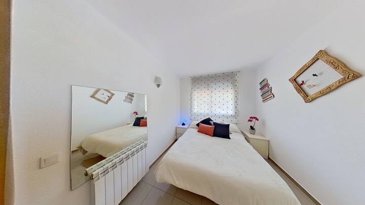 HABITACIÓN 1 CON 1 CAMA DOBLE DE 150x200