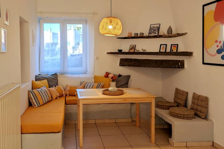 Θέρος (Theros) House - Kea