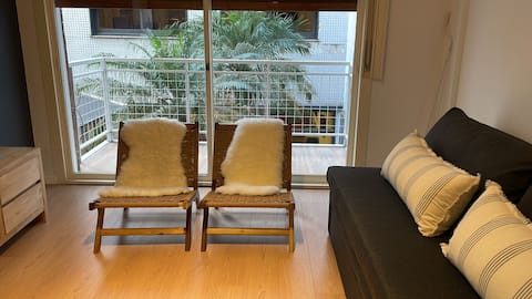 Popular Airbnb listing: Bright & comfortable w/balcony in Retiro