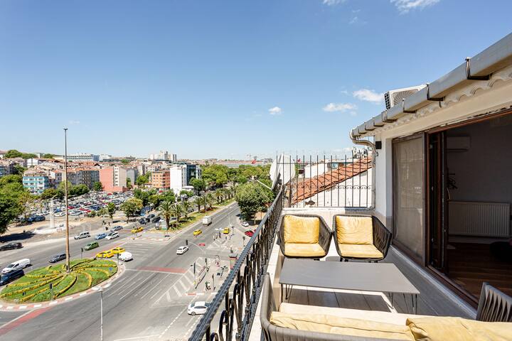 New 4BR/3BR duplex, AC/Elevator M3 gallery image 2