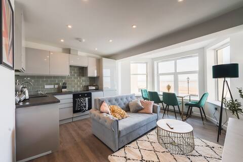St Andrews- 2 Bedroom Seafront - Burnham on sea