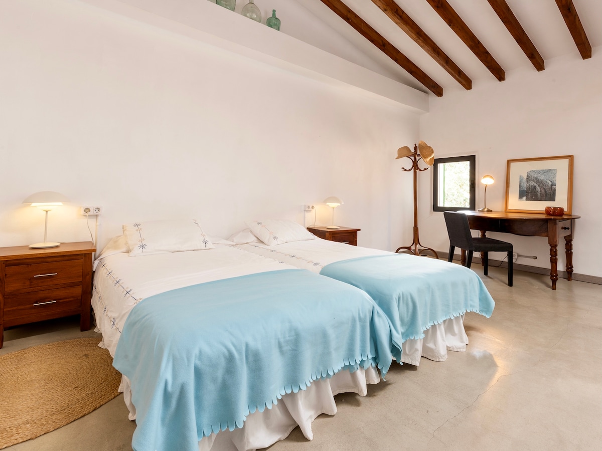 Loft me hyrje në tarracë