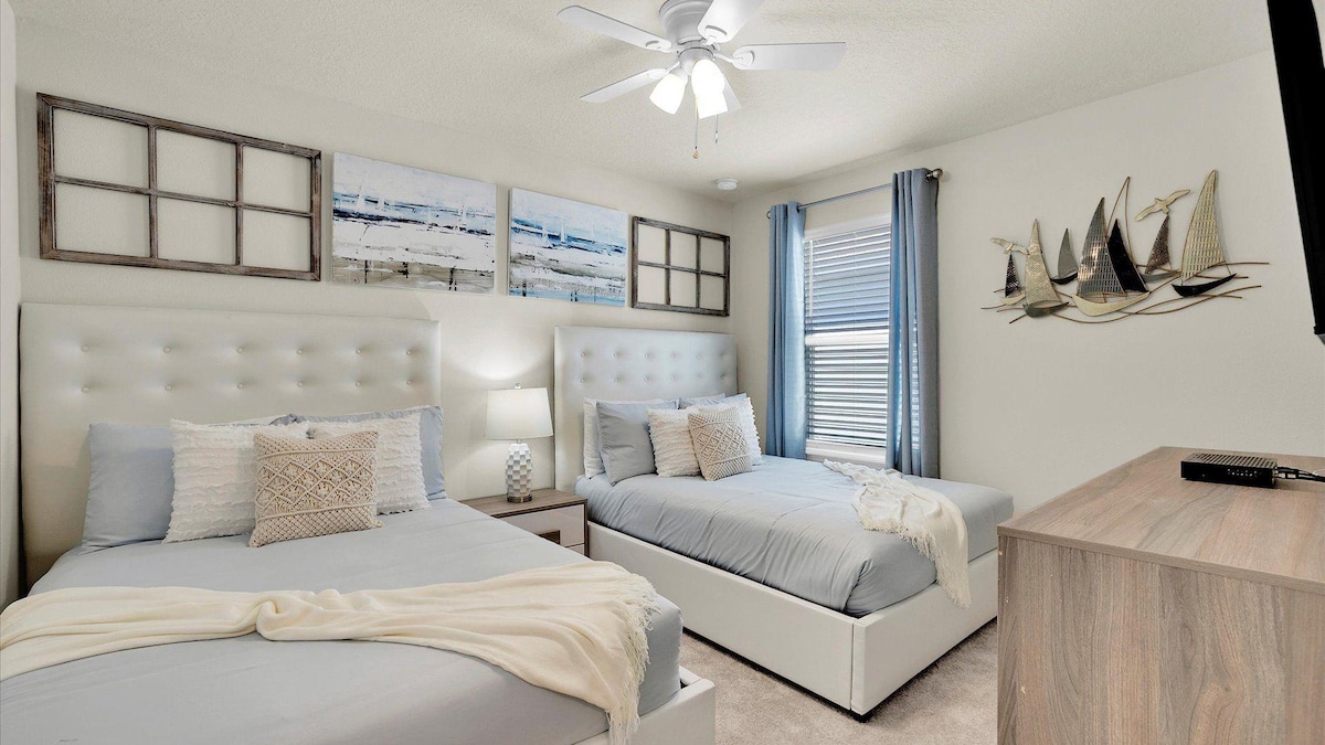 Naša udobna soba s bračnim krevetom