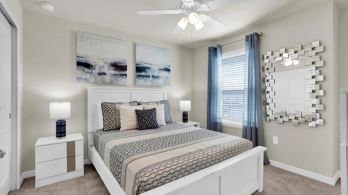 Uživajte u spokoju naše spavaće sobe s bračnim krevetom