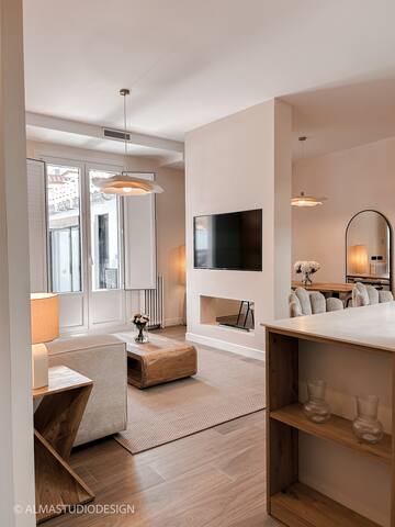 Luxe at the clouds of Madrid. Atico C/Fuencarral gallery image 2