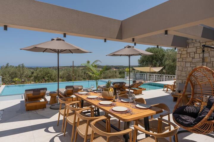 Dive into Bliss: Summer Oasis of Elegance & Joy gallery image 4