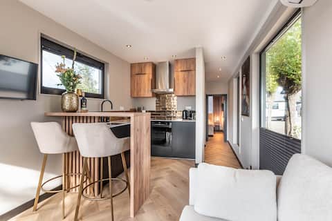 Luxury Water Villa Near Amsterdam en Schiphol