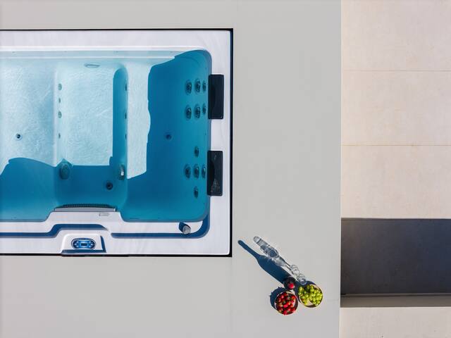 Manto Villa III, Heated Pool, SpaWhirpool, SeaView gallery image 3