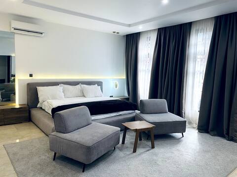 Sleek Modern Home at Life-camp