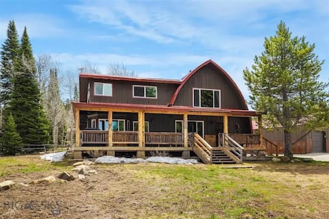 Pine Mountain Lodge, your Yellowstone basecamp
