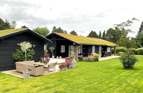 Atmospheric luxury cottage