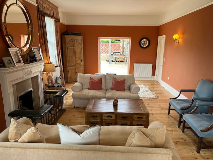 Family Home On Farm In Cotswolds - Chipping Norton