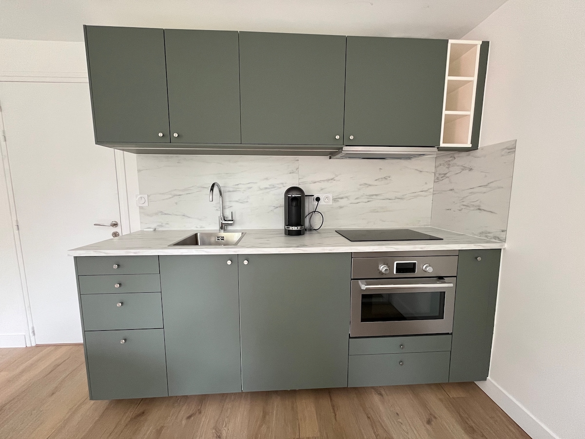 Annonce Airbnb populaire: Studio in Nanterre à Nanterre