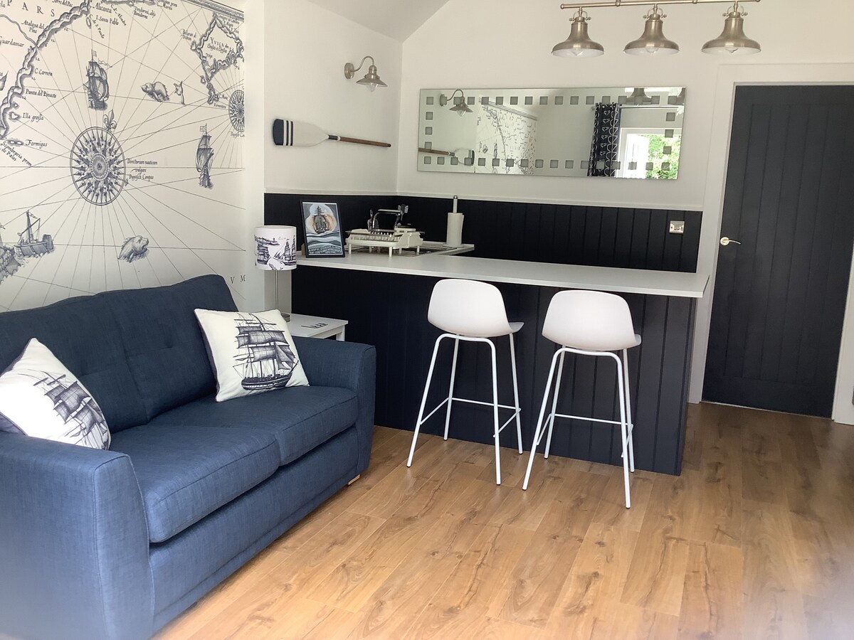 Successful Airbnb property: The Boat Shed in St. Keverne