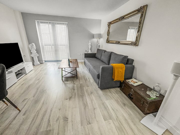 Athenian Retreat - Chingford