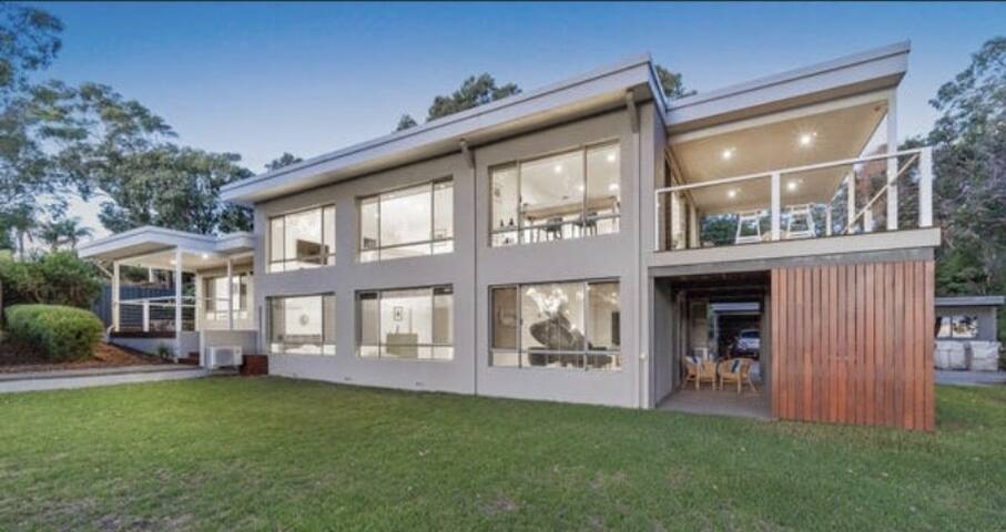 Lesmurdie Lodge gallery image 3