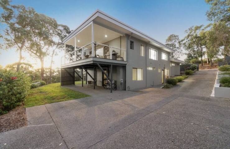 Lesmurdie Lodge gallery image 4