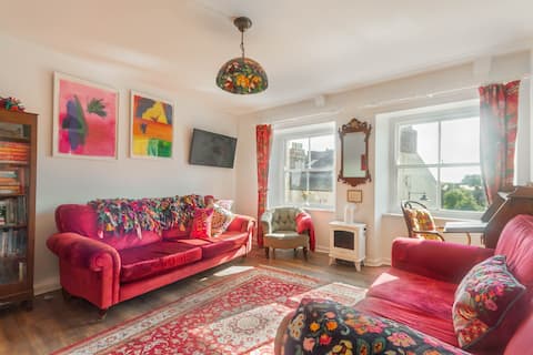 Top Airbnb: Alnwick Book Nook - dog friendly in Alnwick