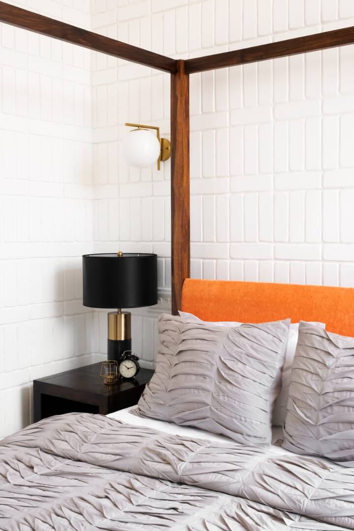 Bedroom 1 image 2