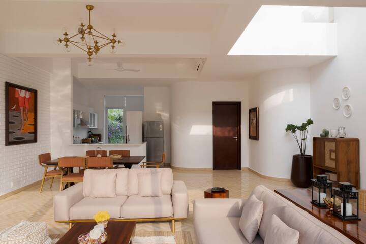 Living room image 4