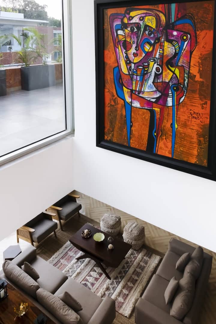 Living room image 2