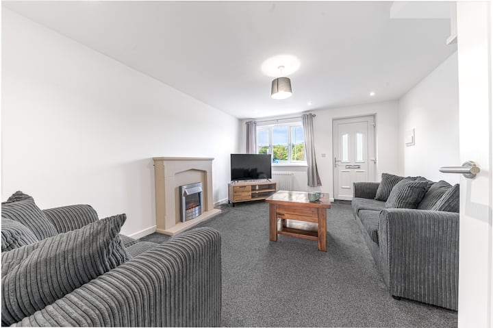 Barrow Modern 3 Bedroom House - Ulverston