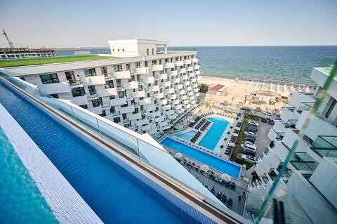 Prime 11 Apartment in Infinity BeachResort-parking