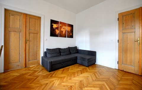 Apartment under the Castle 8 people