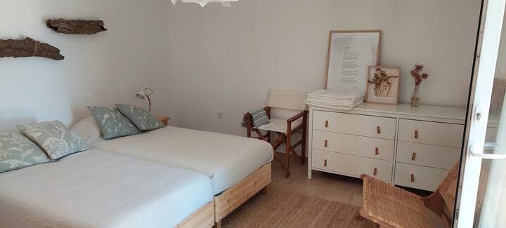 Habitación con dos camas individuales