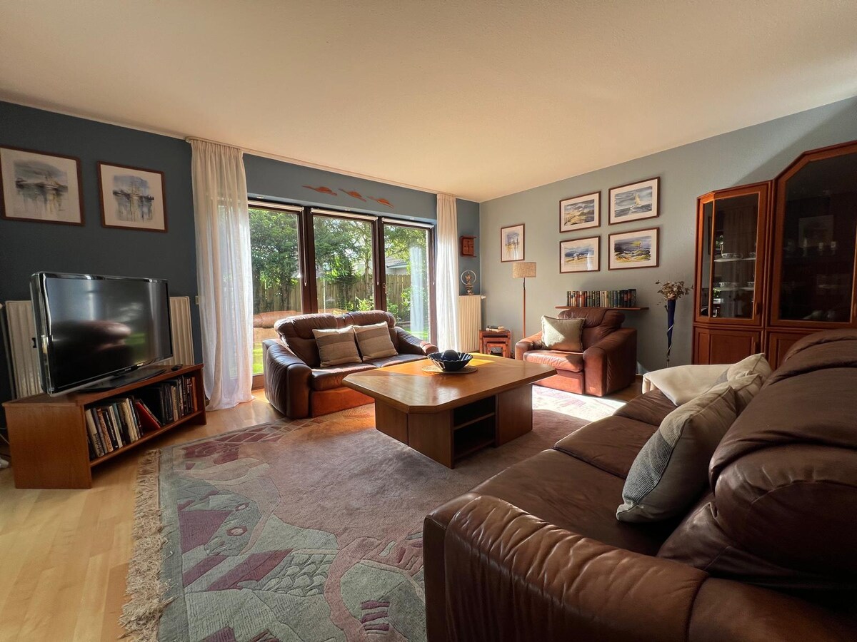 Propriété Airbnb réussie: Wonderful apartment with garden à Wilhelmshaven