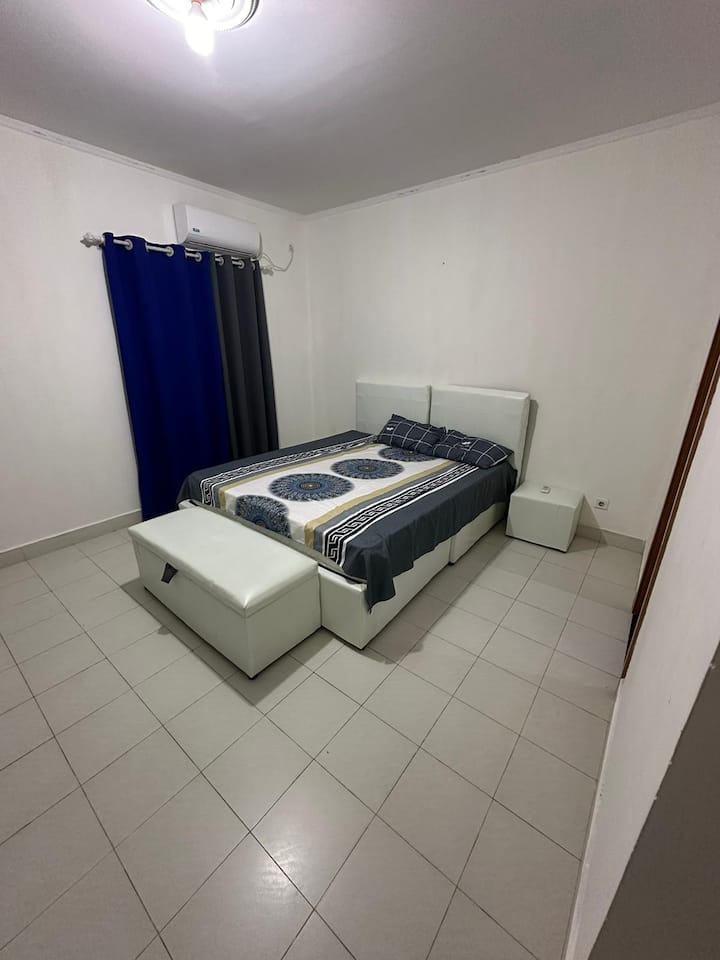 3. Quarto/Schlafzimmer/卧室（套房）