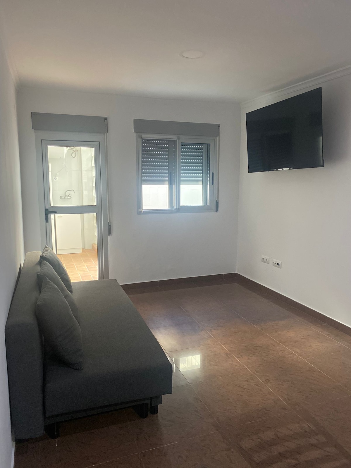 Top Airbnb: Perfect Getaway: Beach House in Sueca