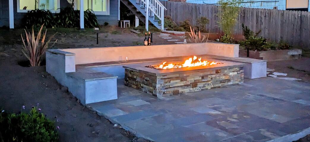 New- Stunning Oceanfront “Pelican Bluffs” gallery image 4