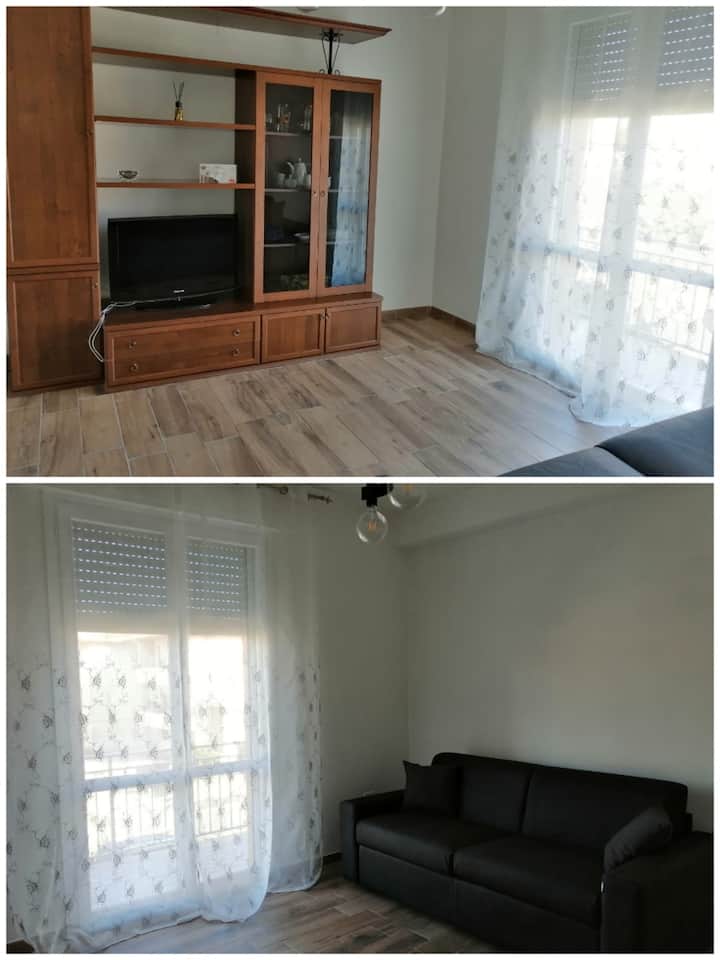House Pula  Grazioso Trilocale - San Vincenzo