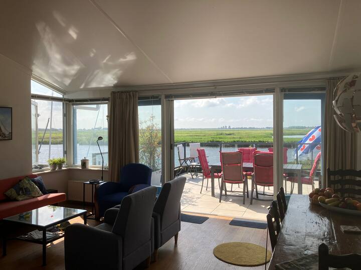 พื้นที่อยู่อาศัย