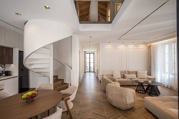 Montre Fine Living gallery image 2