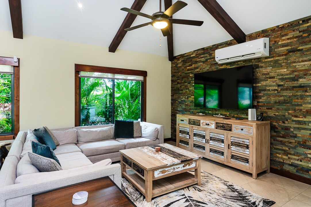 Casa Quetzal, 3BR, 3 Beaches’ Access & Beach Club - Villas for Rent in Tamarindo, Provincia de Guanacaste, Costa Rica - Image 1