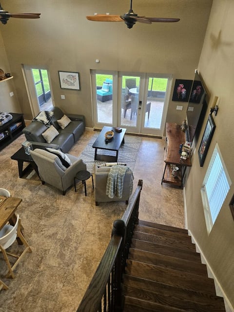 River Retreat in Oak Hill