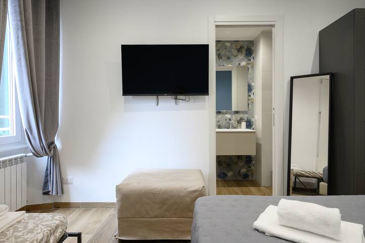 Rhoome Appartamento al Colosseo gallery image 3