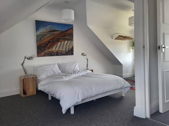 Bristol Art BnB gallery image 3