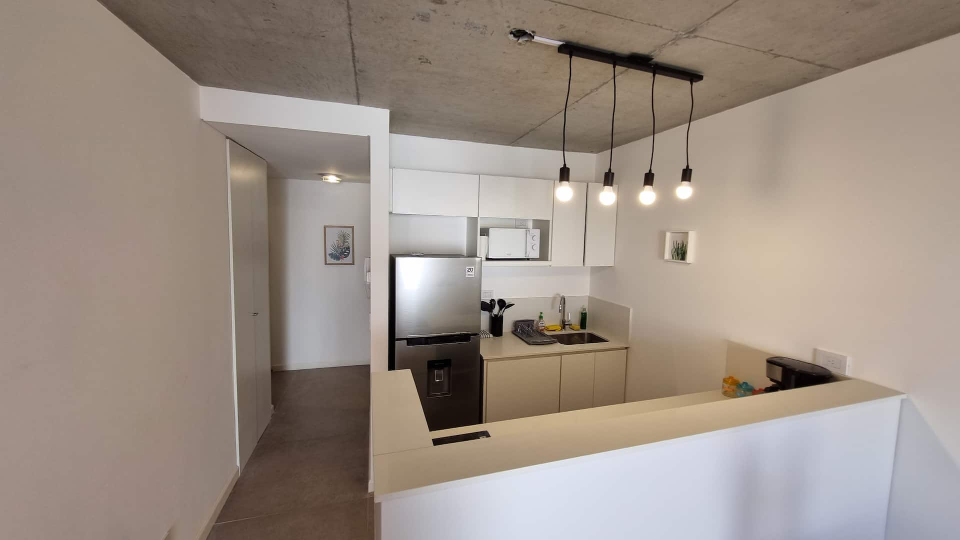 Quesada IV: Spectacular studio