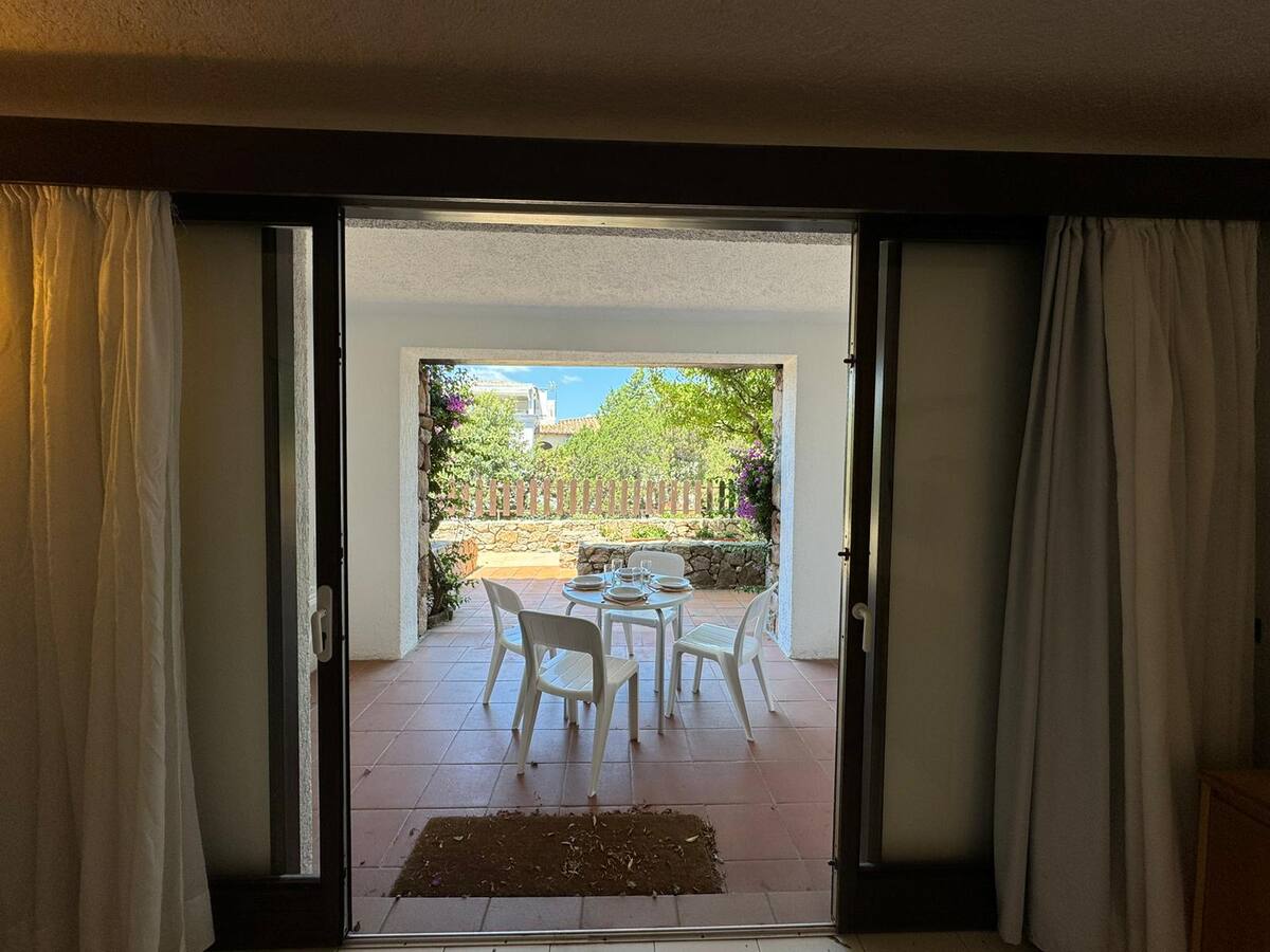 Apartment With Terrace and Pool foto 12