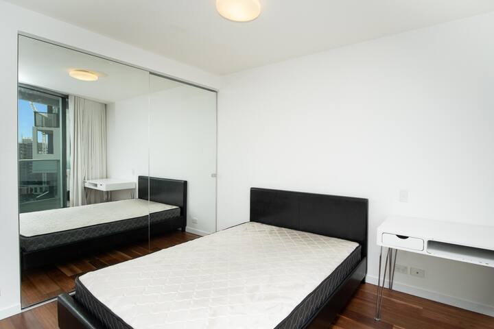 apartment near city with view gallery image 2