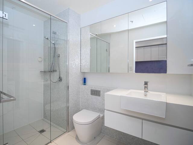 apartment near city with view gallery image 5