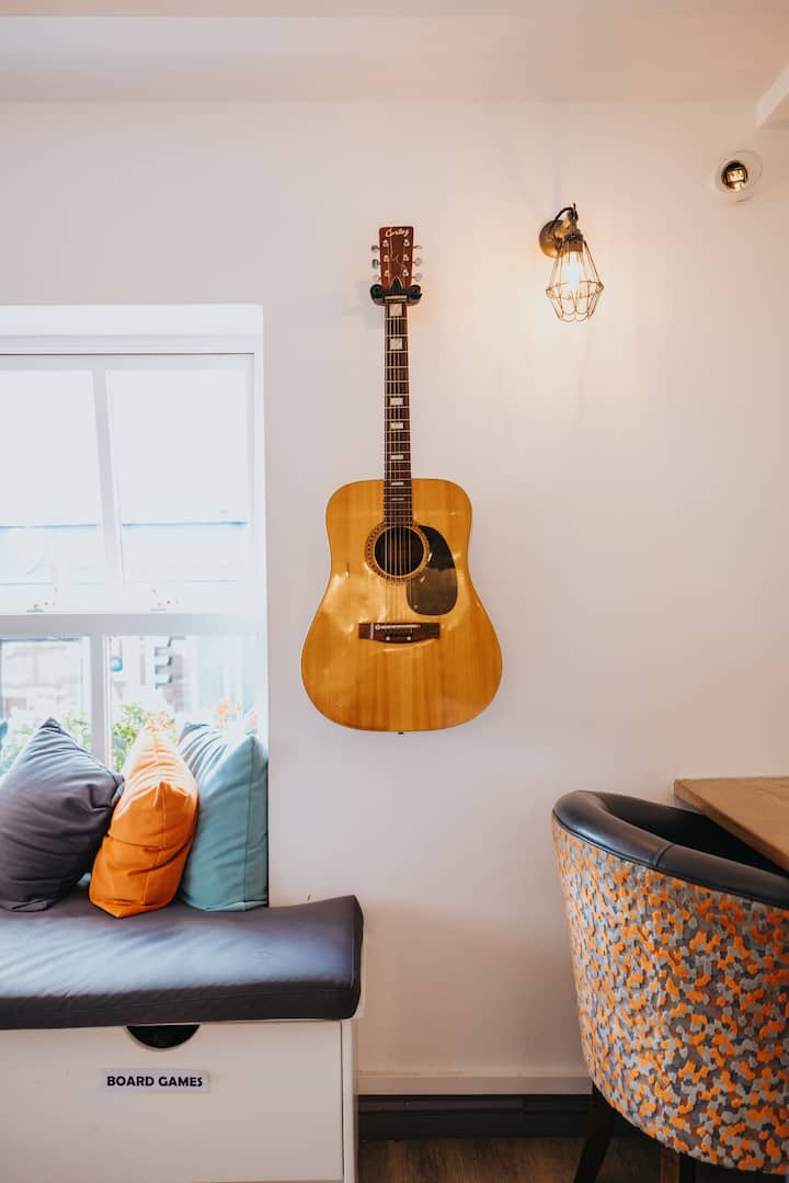 10 Bed Mixed Dorm @ Galway City Hostel & Bar - Galway