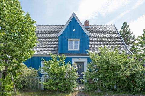 The Blue Swallow House
Prerow